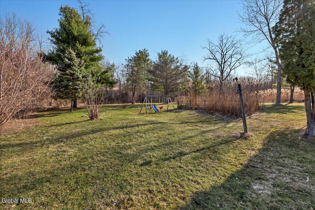 89 Morris Road Colonie, NY 12304 - Photo 20 of 28 11-IMG_6597