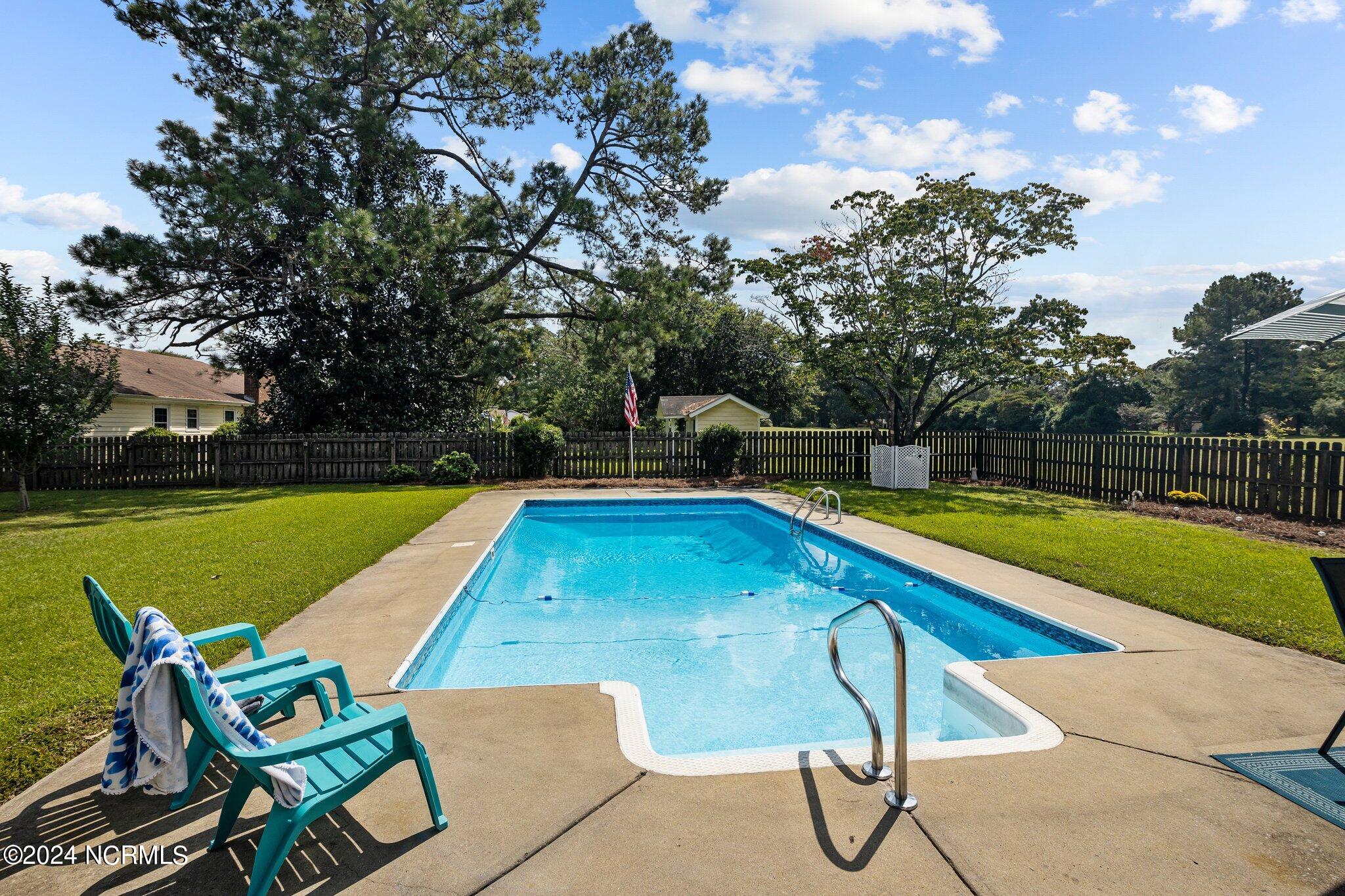 313 Rockledge Road New Bern, NC 28562 - Photo 4 of 48 4-web-or-mls-BLS_0002