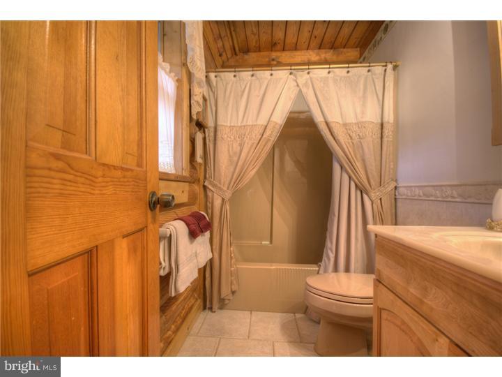 2035 Bustleton Road Burlington, NJ 08016 - Photo 14 of 23
