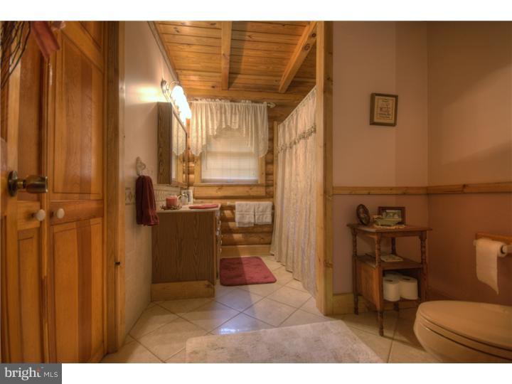 2035 Bustleton Road Burlington, NJ 08016 - Photo 15 of 23