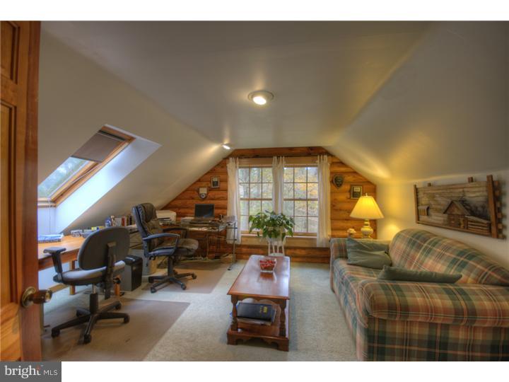 2035 Bustleton Road Burlington, NJ 08016 - Photo 17 of 23