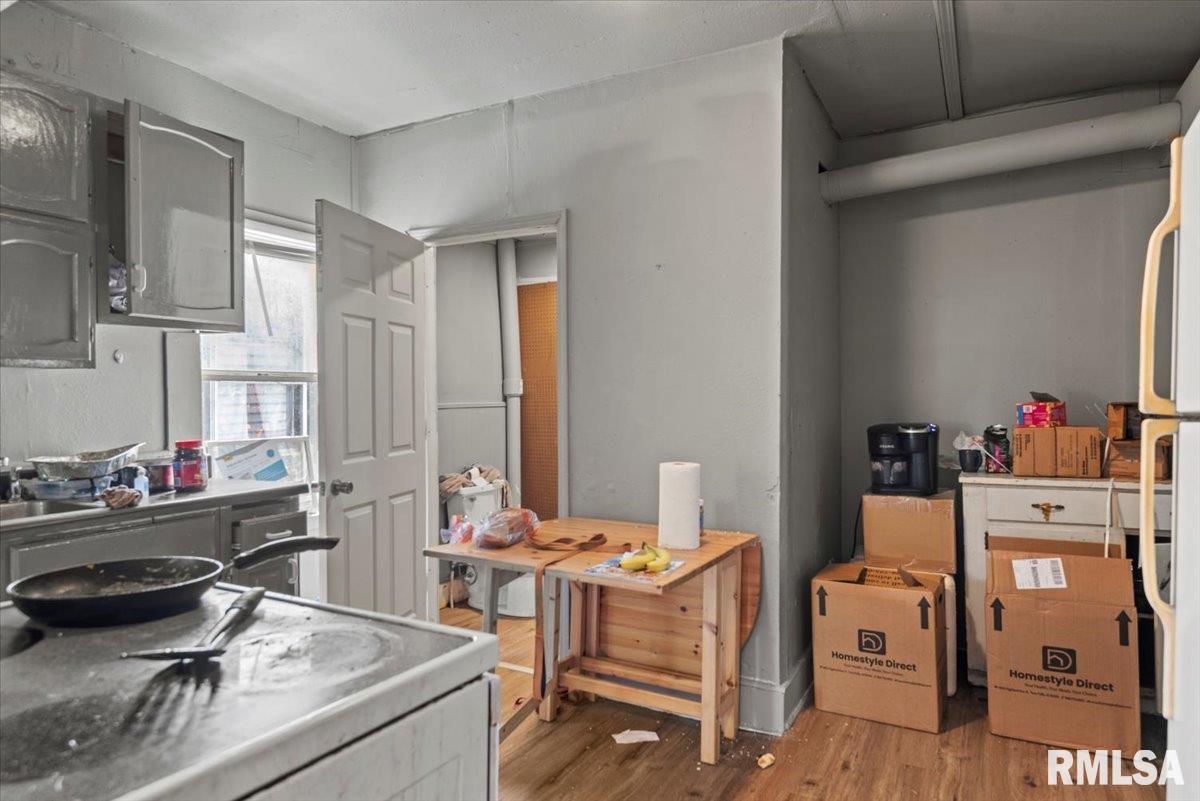 1715 Clay Street Springfield, IL 62703 - Photo 6 of 11