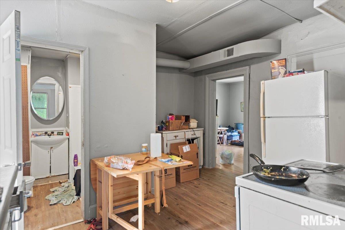 1715 Clay Street Springfield, IL 62703 - Photo 7 of 11