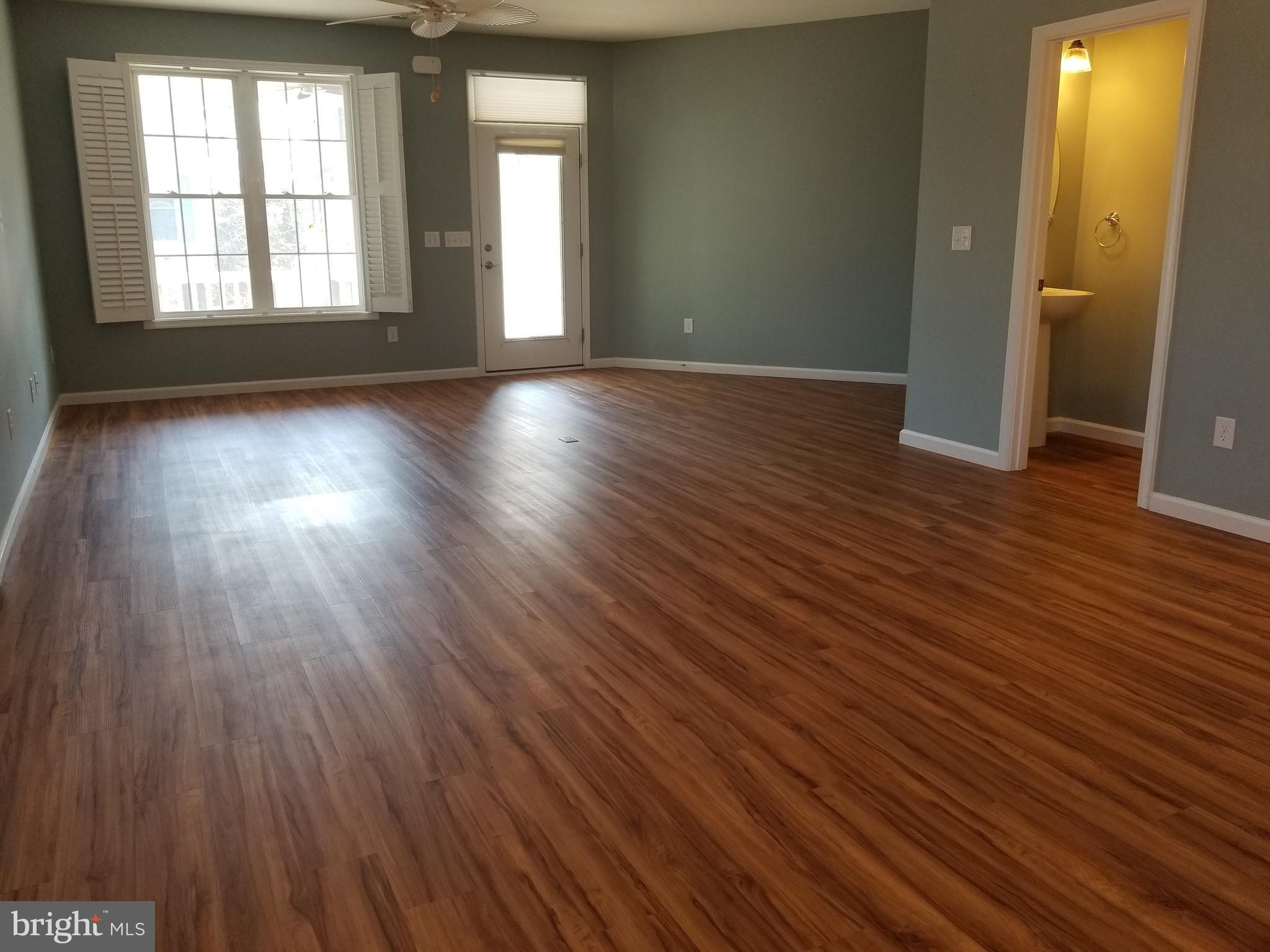 LIVING ROOM, FRONT DOOR, HALF BATH
