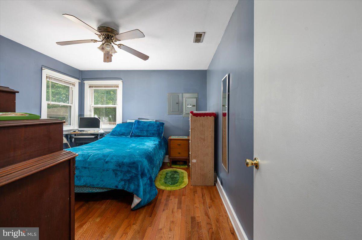 141 Raintree Lane Reedville, VA 22539 - Photo 71 of 86 Cozy retreat with serene blue hues.