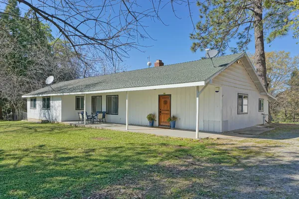 $400,000 | 6261 Grizzly Flat Road, Somerset, CA 95684