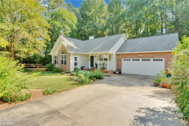 $380,000 | 1609 Underpass Road, Advance, NC 27006