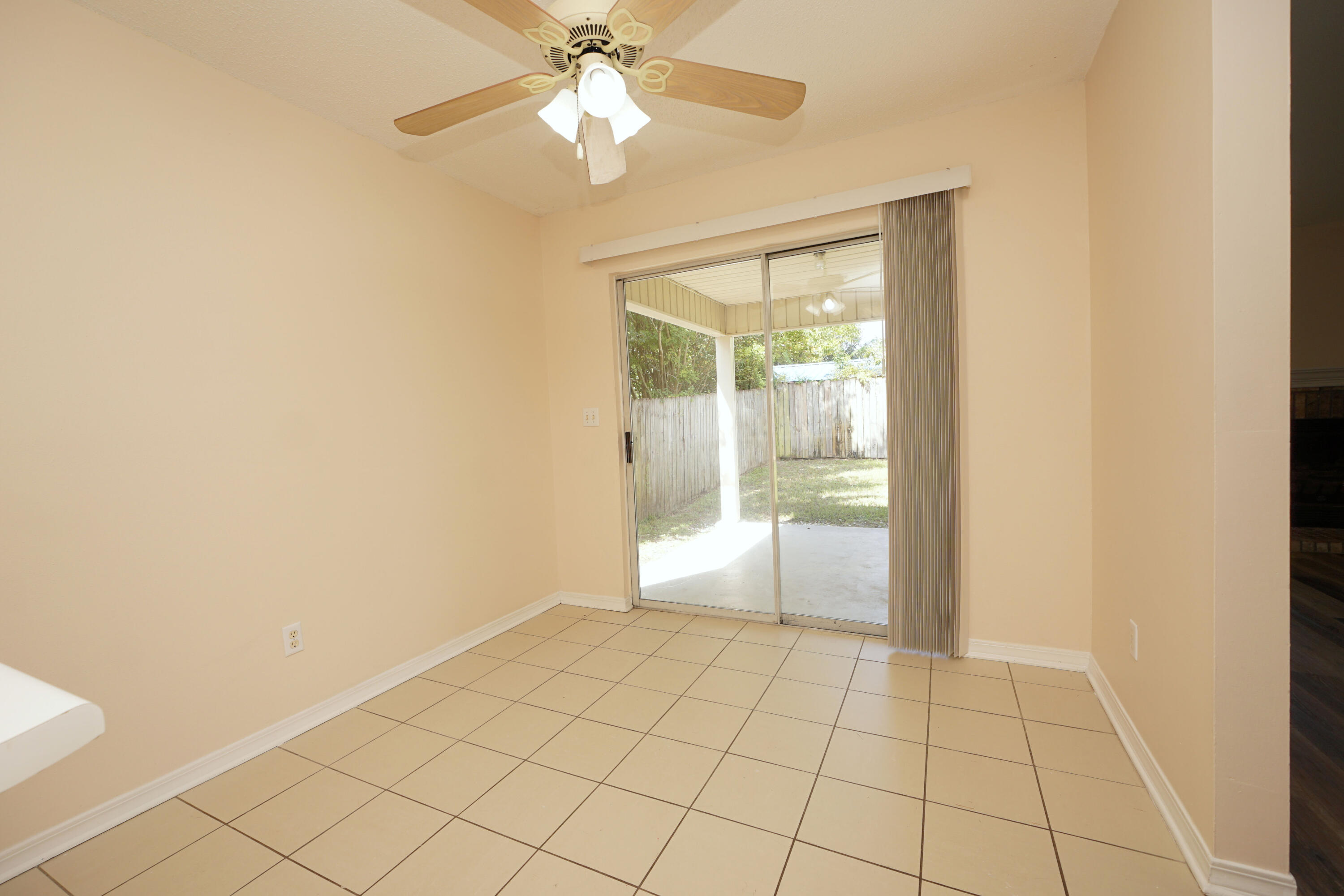 406 Springate Court Mary Esther, FL 32569 - Photo 21 of 41 a view of an empty room and window