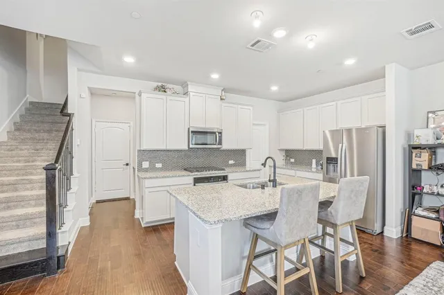 $2,995 | 373 Blackthorne Drive, Plano, TX 75074