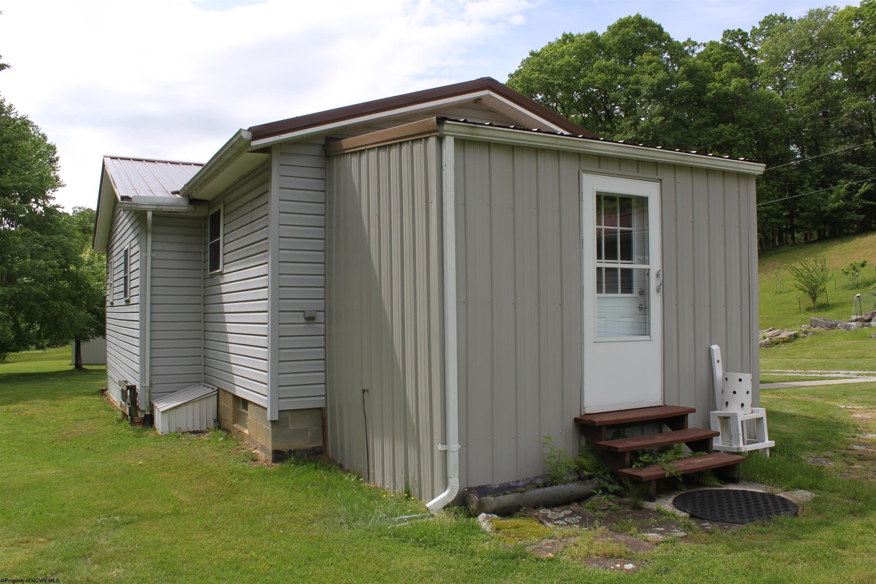 674 Laurel Fork Road Webster Springs, WV 26288 - Photo 15 of 31 Gallery Image 15