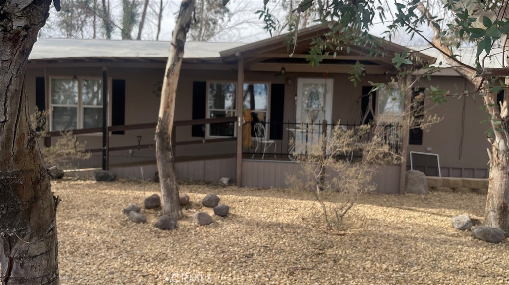 309 South Norma Street Ridgecrest, CA 93555 - Photo 5 of 5 a backyard of a house