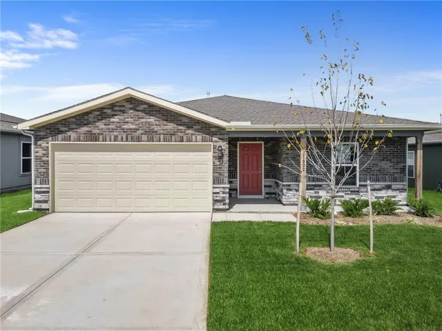 $297,990 | 37757 West 208th Terrace, Edgerton, KS 66021