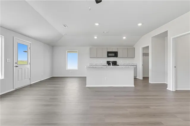 $297,990 | 37757 West 208th Terrace, Edgerton, KS 66021