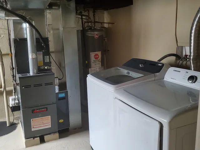 $297,500 | 2422 12th Avenue, Broadview, IL 60155