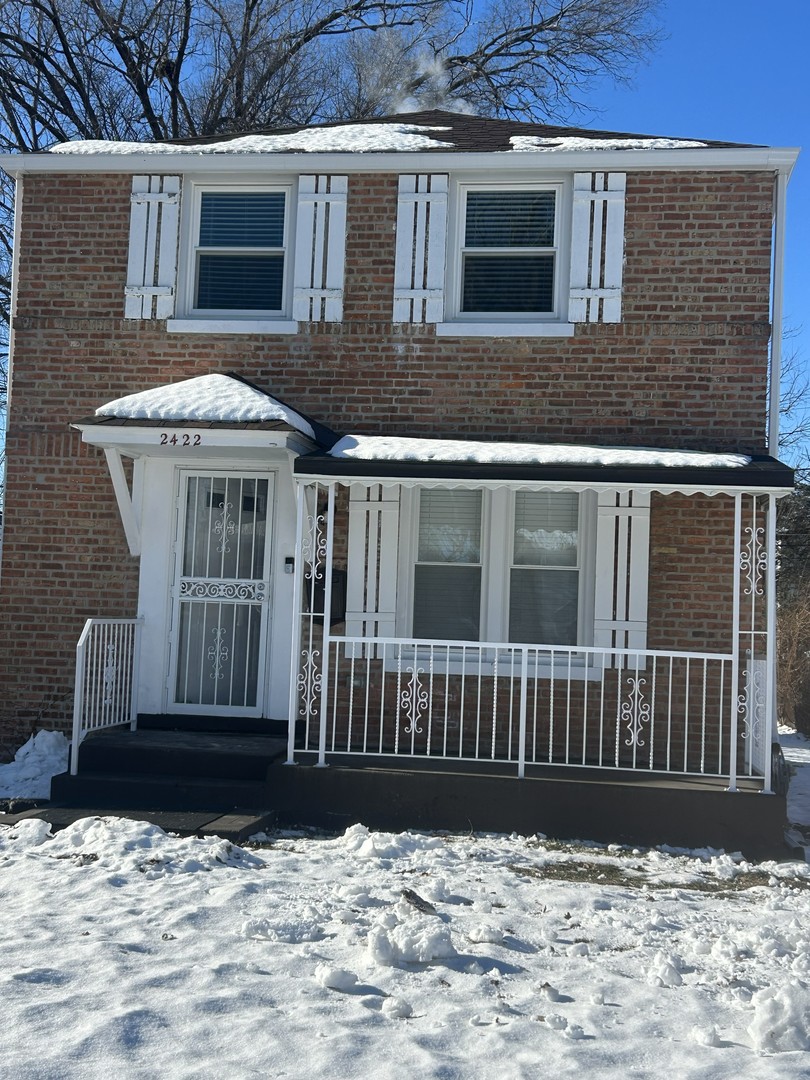 2422 12th Avenue Broadview, IL 60155 - Photo 3 of 34 a front view of a house