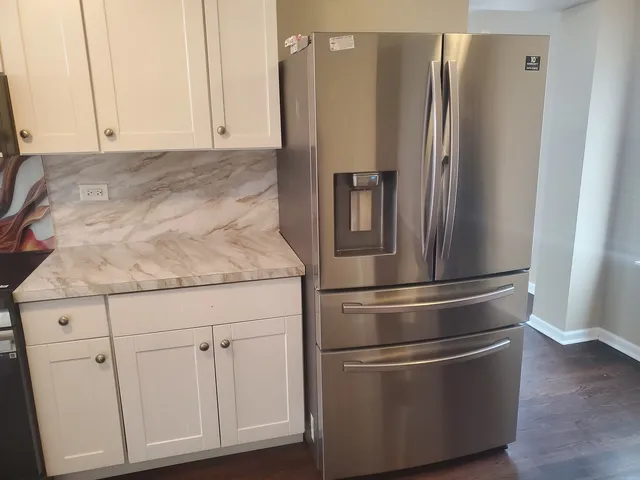 $297,500 | 2422 12th Avenue, Broadview, IL 60155