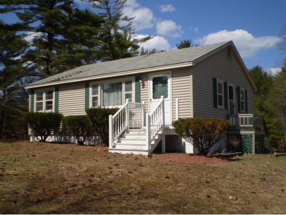 861 Raymond Road Chester, NH 03036 - Photo 1 of 1