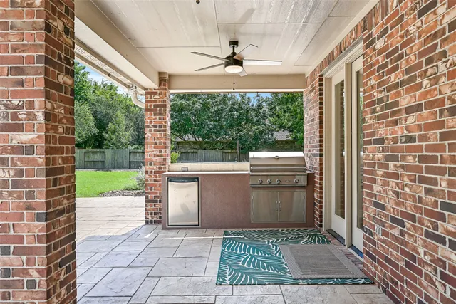$1,065,000 | 312 Northcliff Ridge Lane, Friendswood, TX 77546