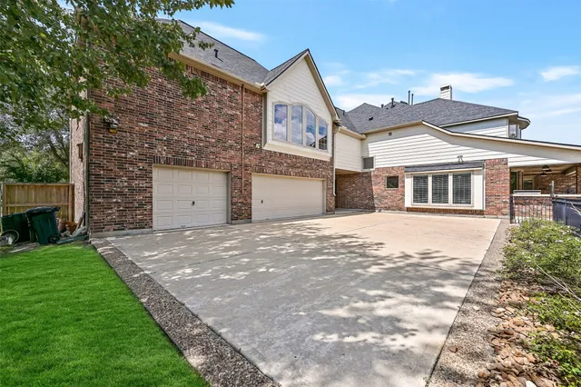 $1,065,000 | 312 Northcliff Ridge Lane, Friendswood, TX 77546