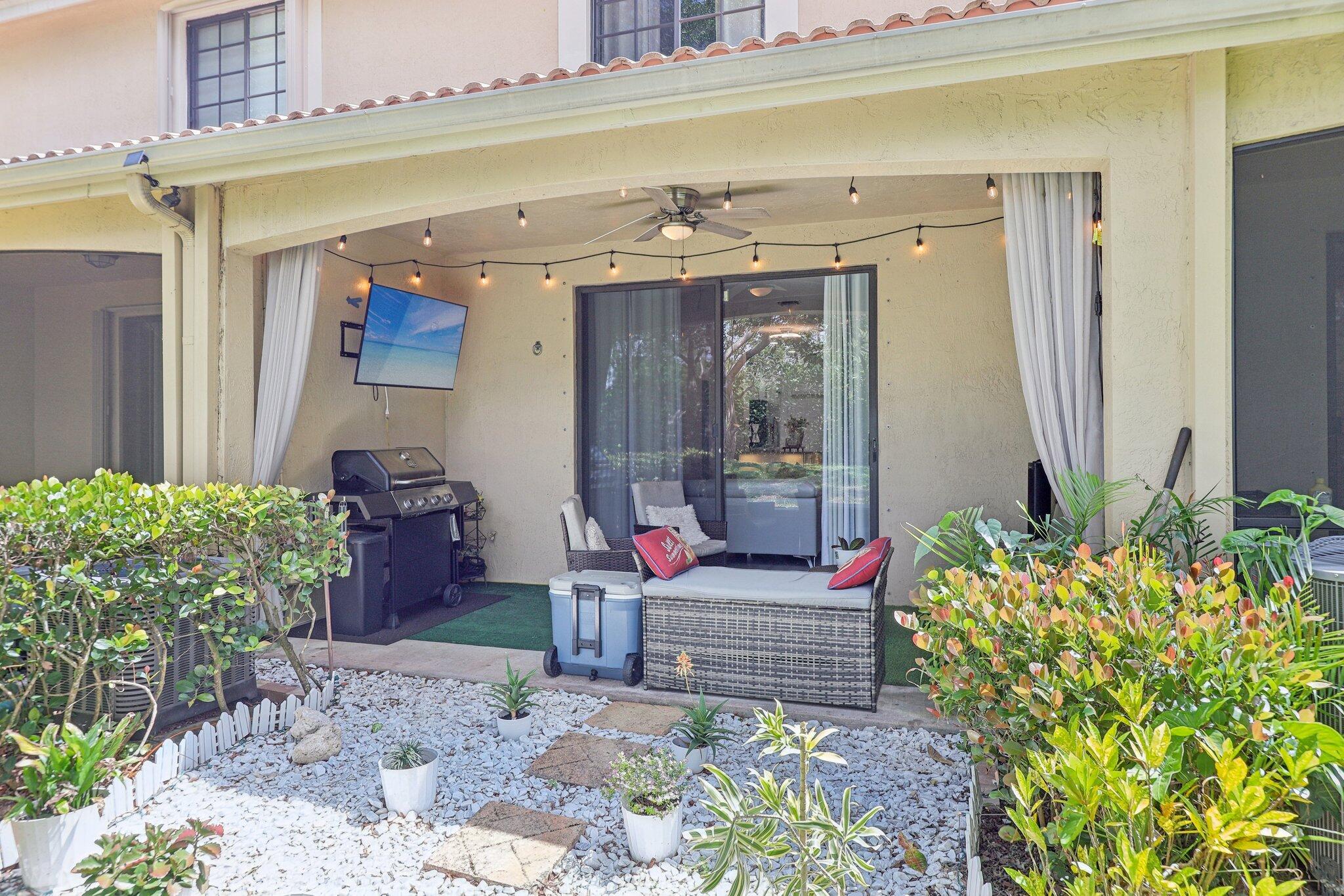 3875 Tree Top Drive Weston, FL 33332 - Photo 32 of 51 31-web-or-mls-Tree Top Dr-S1504-031