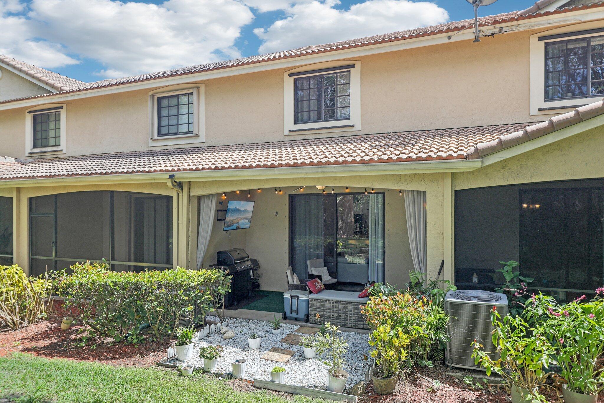 3875 Tree Top Drive Weston, FL 33332 - Photo 34 of 51 34-web-or-mls-Tree Top Dr-S1504-034