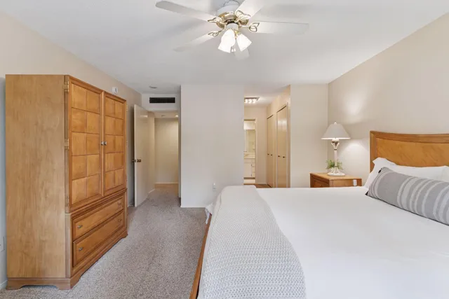 $199,000 | 3412 Oak Ridge Road, Unit 211, Minnetonka, MN 55305