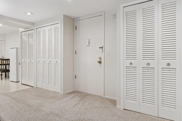 $199,000 | 3412 Oak Ridge Road, Unit 211, Minnetonka, MN 55305