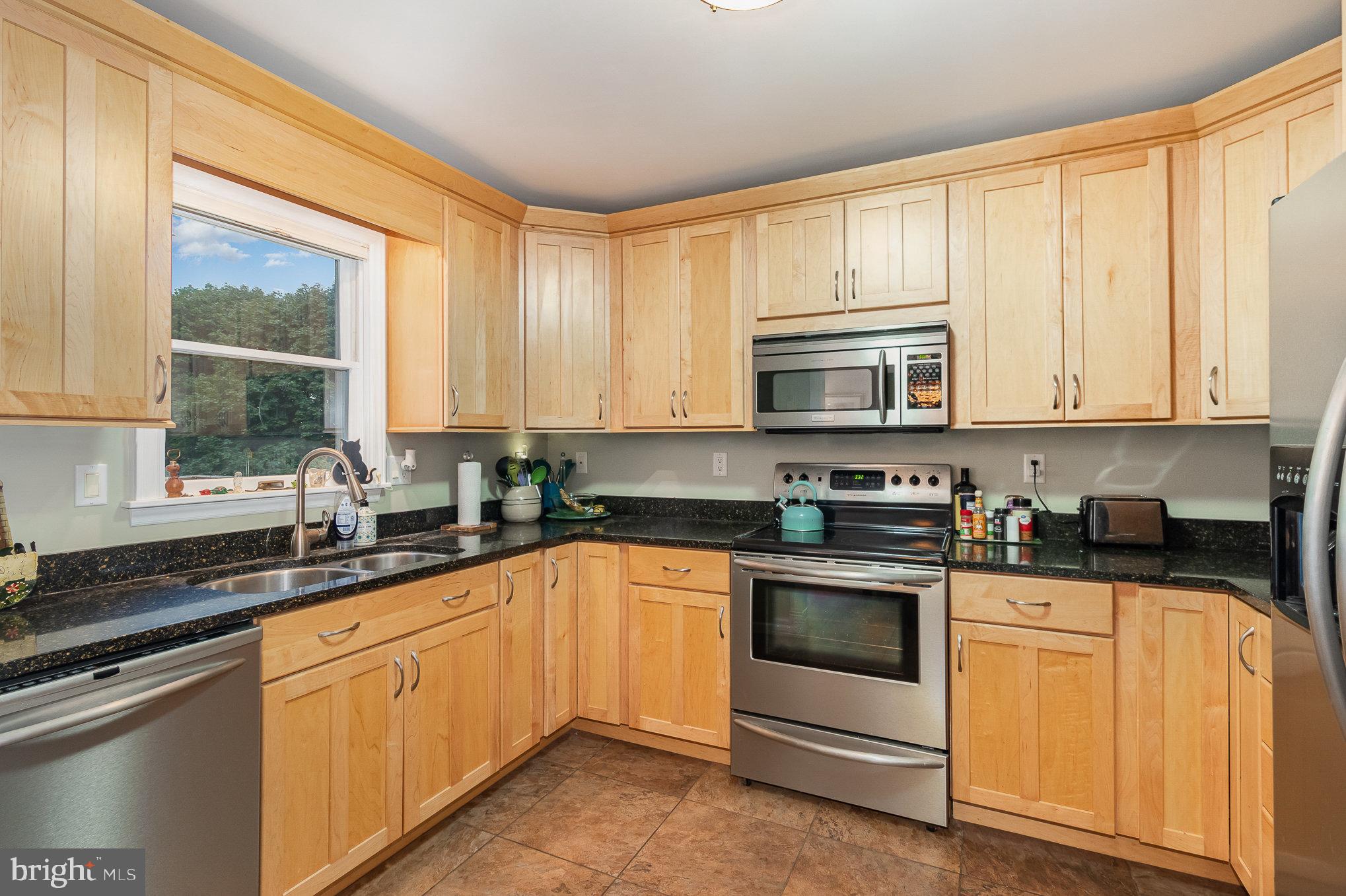468 Mountain Road Boiling Springs, PA 17007 - Photo 8 of 26 Gallery Image 8