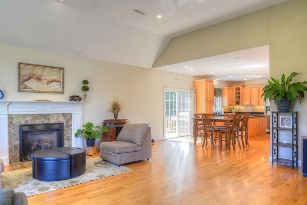 31 East Street Middleton, MA 01949 - Photo 7 of 28
