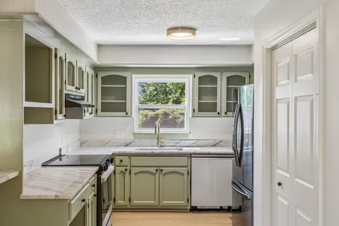 $374,000 | 1158 Woodvale Drive, Gallatin, TN 37066