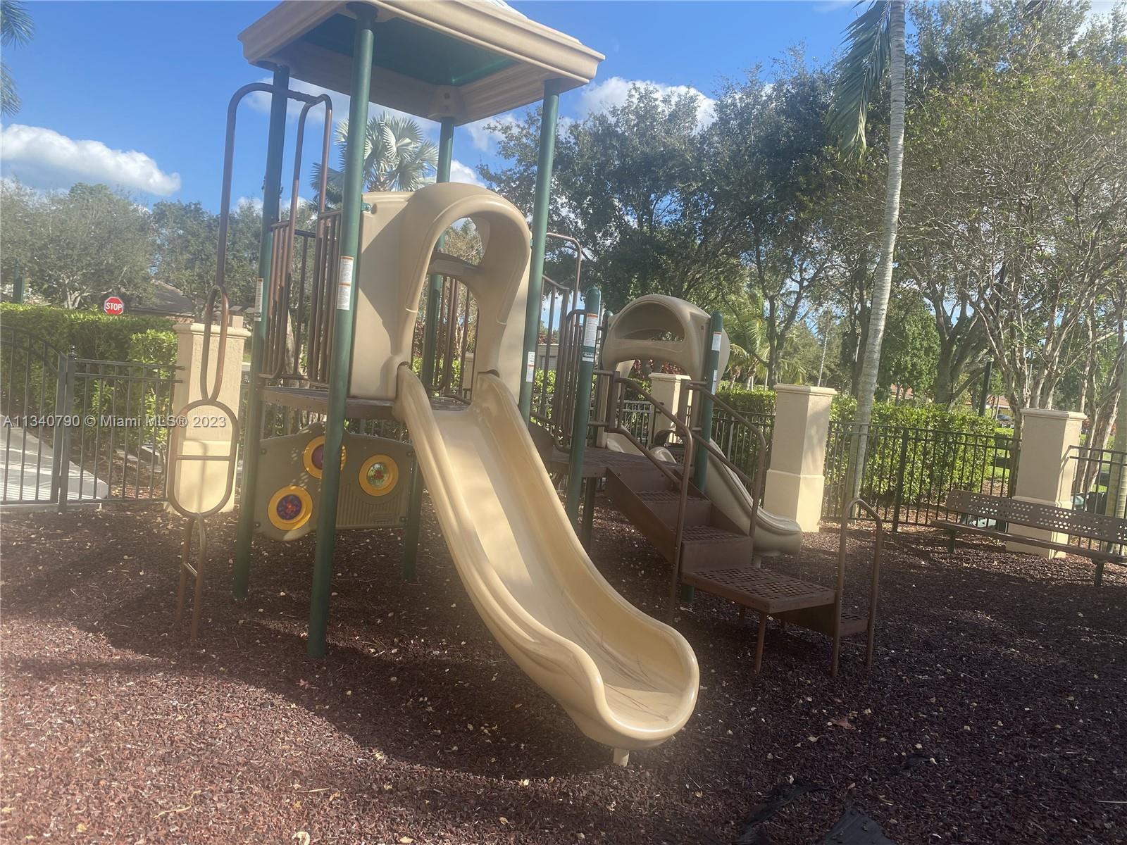 1650 Northeast 33rd Road, Unit 10610 Homestead, FL 33033 - Photo 12 of 23 Gallery Image 12