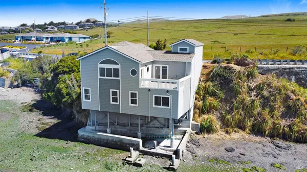 $4,000 | 625 Highway 1, Bodega Bay, CA 94923