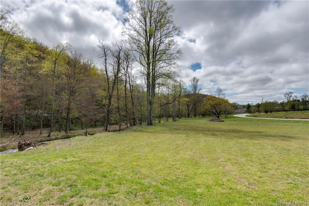 668 Wash Freeman Road Hendersonville, NC 28792 - Photo 34 of 47 Gallery Image 34