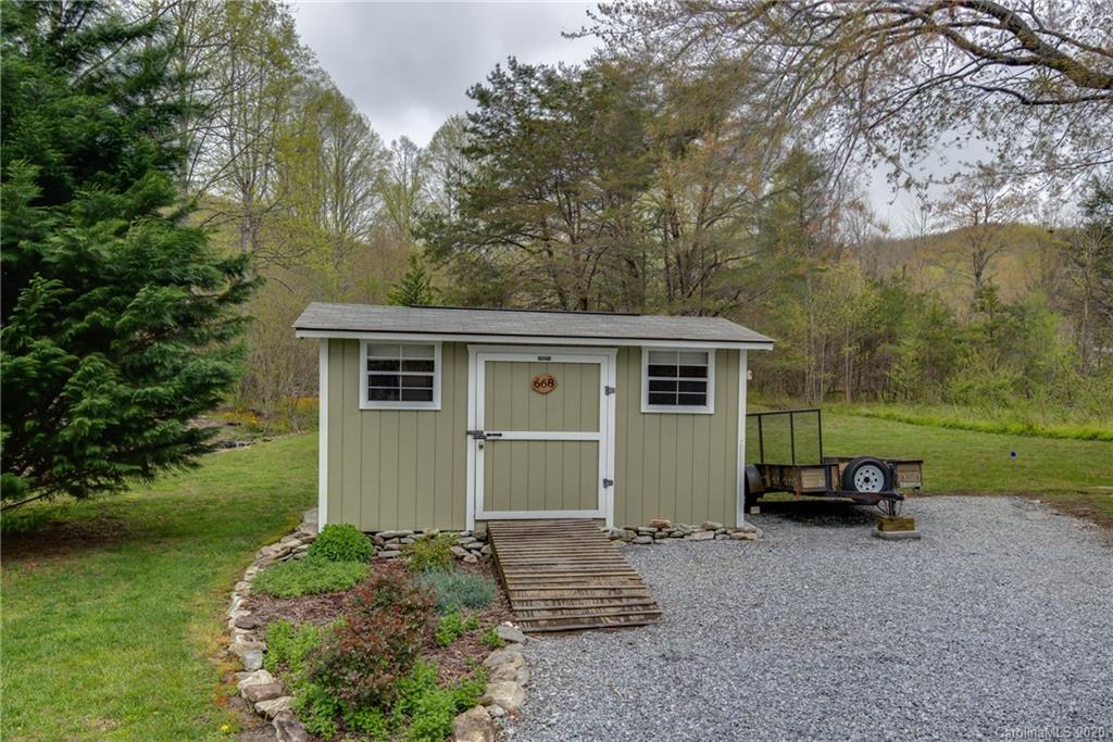 668 Wash Freeman Road Hendersonville, NC 28792 - Photo 45 of 47 Gallery Image 45