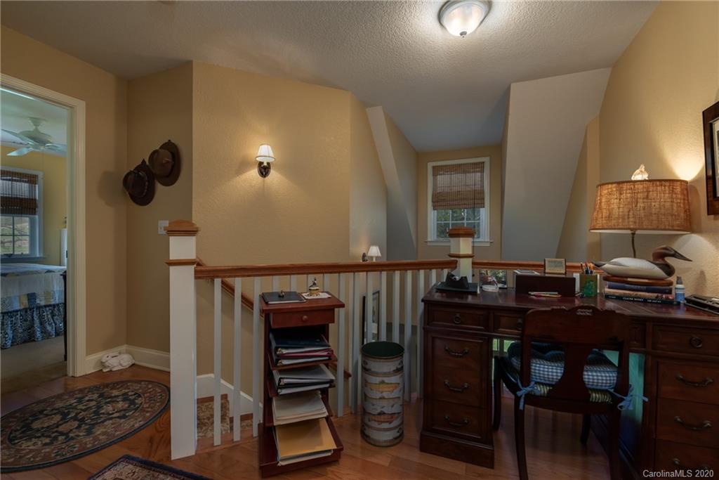 668 Wash Freeman Road Hendersonville, NC 28792 - Photo 7 of 47 Gallery Image 7