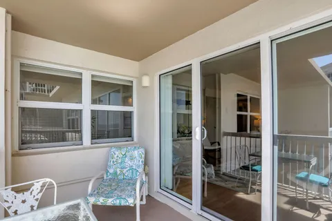 $410,000 | 1069 Hillsboro Mile, Unit 705, Hillsboro Beach, FL 33062