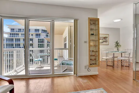 $410,000 | 1069 Hillsboro Mile, Unit 705, Hillsboro Beach, FL 33062