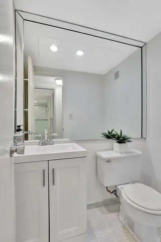 $410,000 | 1069 Hillsboro Mile, Unit 705, Hillsboro Beach, FL 33062