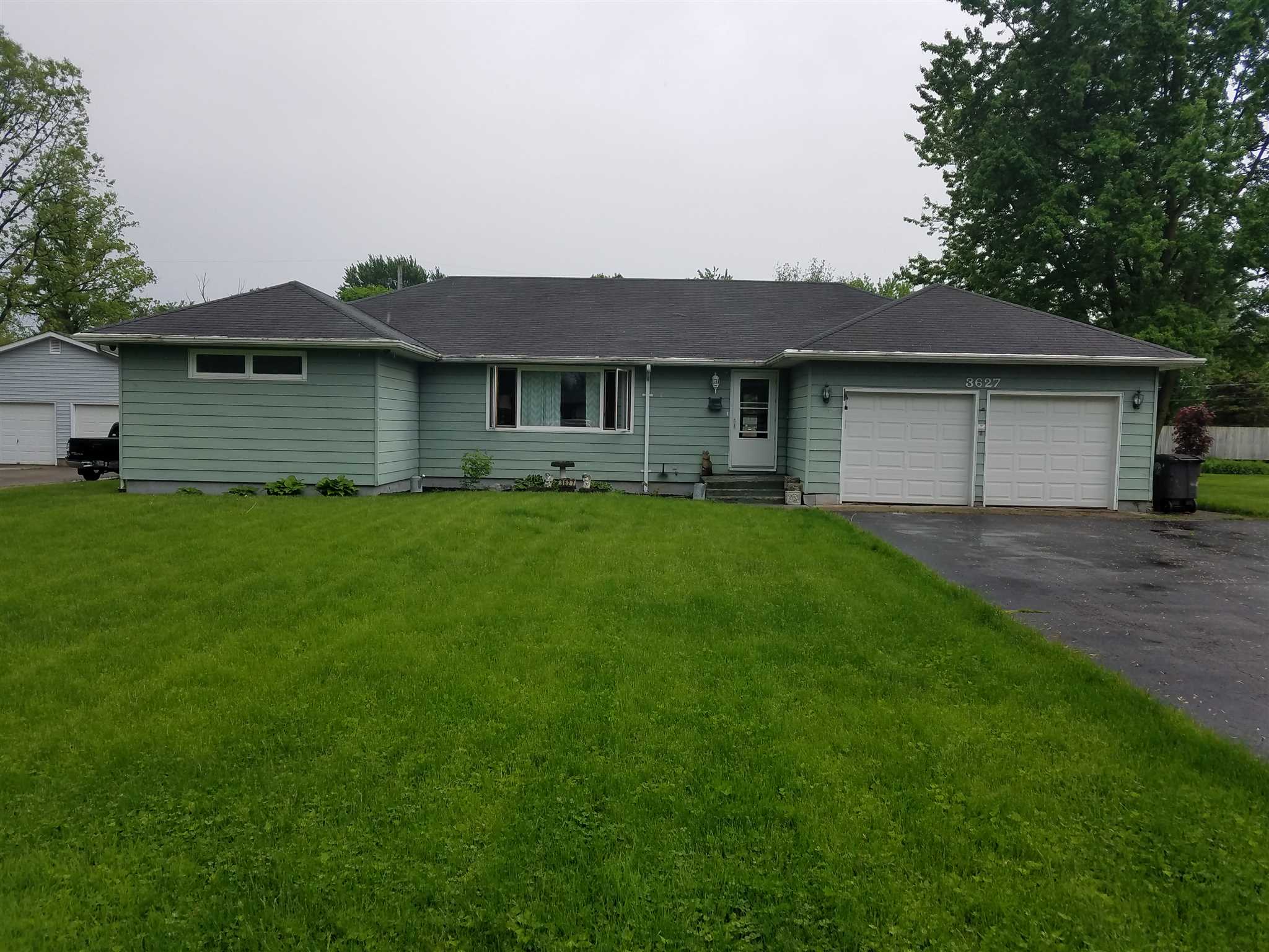 3627 Knoll Road Fort Wayne, IN 46809 - Photo 2 of 22 Gallery Image 2