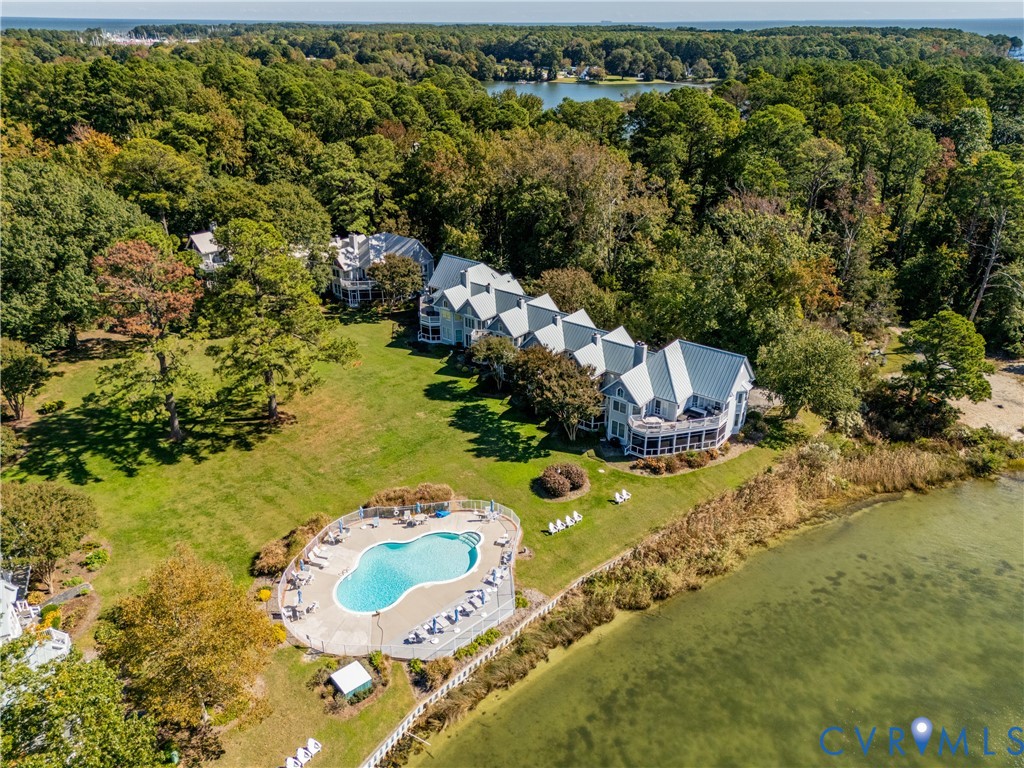 65 Oyster Shell Road, Unit 10 Deltaville, VA 23043 - Photo 4 of 46