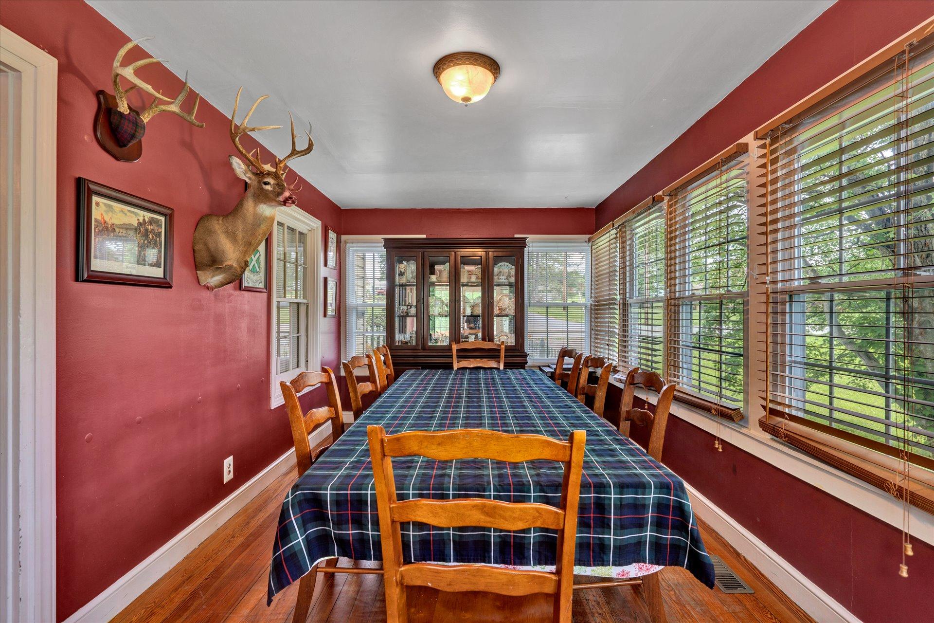 6102 Cove Road Roanoke, VA 24019 - Photo 9 of 31 09-DSC4912
