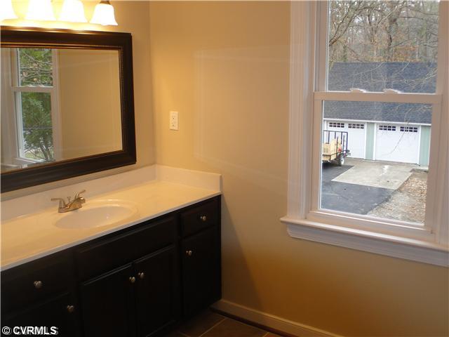 3401 Kenmore Road Richmond, VA 23225 - Photo 6 of 18 Gallery Image 6
