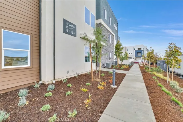 $3,100 | 165 Baluster, Irvine, CA 92618