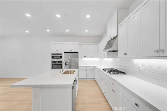 $3,100 | 165 Baluster, Irvine, CA 92618