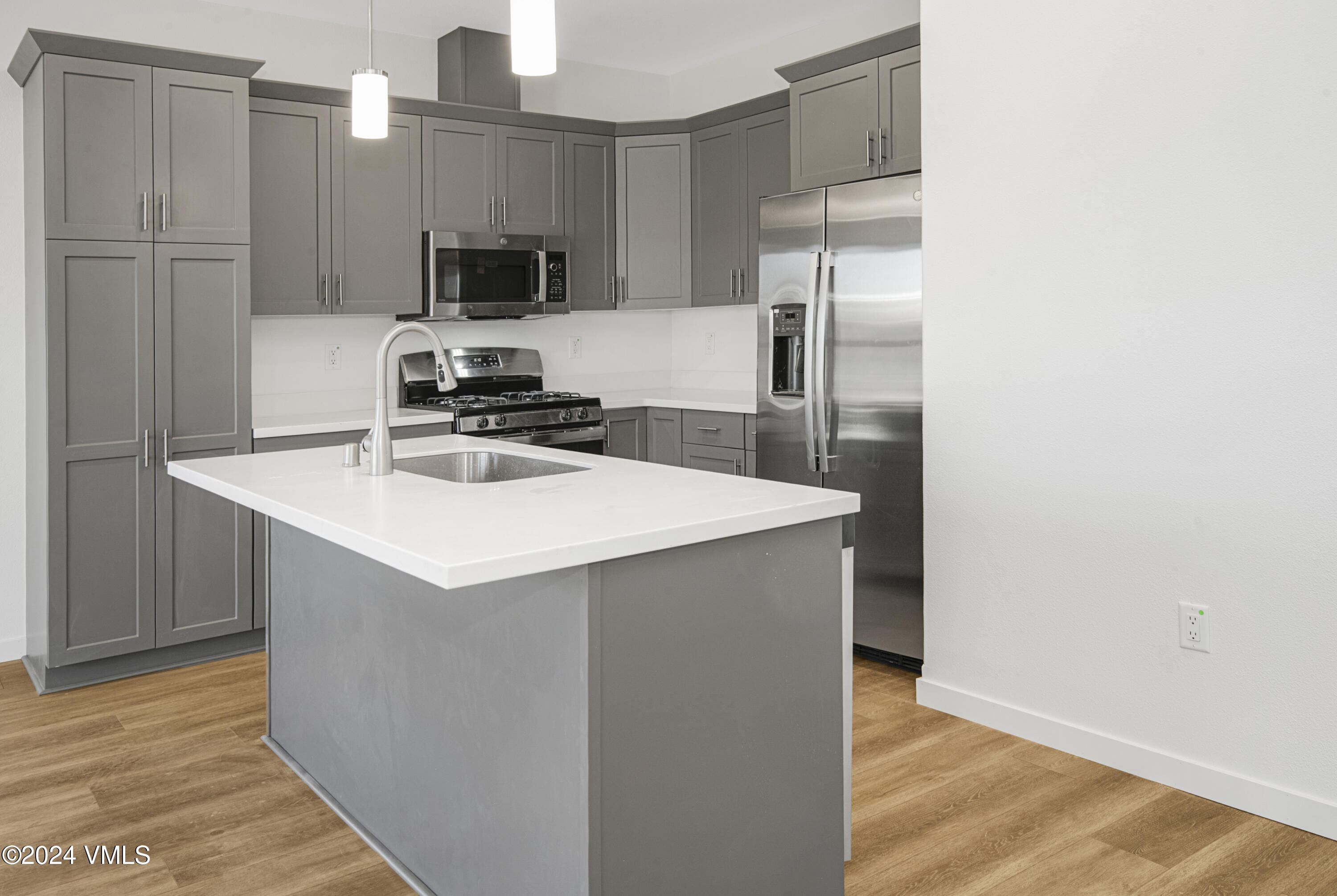 645 Blackhawk Road Gypsum, CO 81637 - Photo 11 of 37 Mtn-Laurel_07