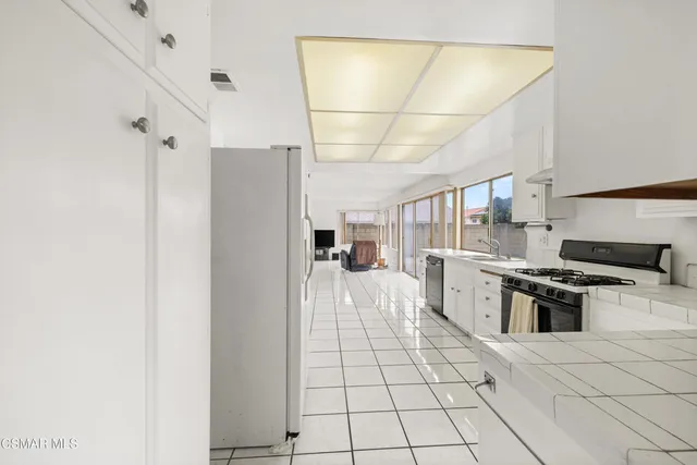 $820,000 | 2385 North Justin Avenue, Simi Valley, CA 93065