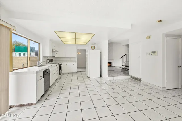 $820,000 | 2385 North Justin Avenue, Simi Valley, CA 93065