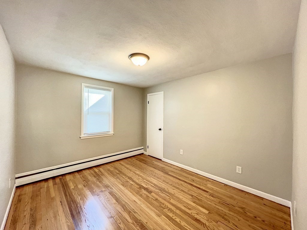 55 Gatewood Place Springfield, MA 01119 - Photo 8 of 28 Gallery Image 8