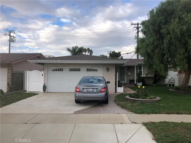 $1,350 | 3711 West 224th Street, Torrance, CA 90505