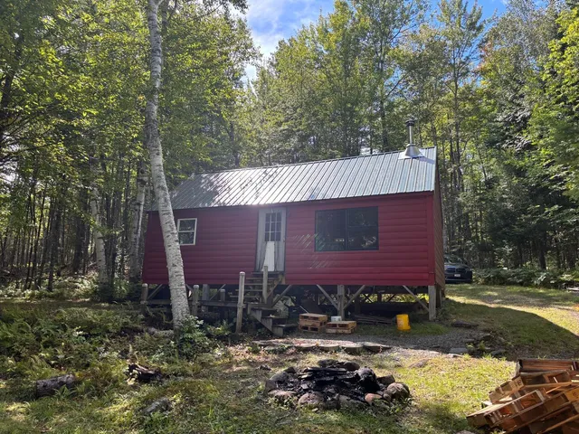 $219,000 | 162.7 Collins Drive, New Vineyard, ME 04983